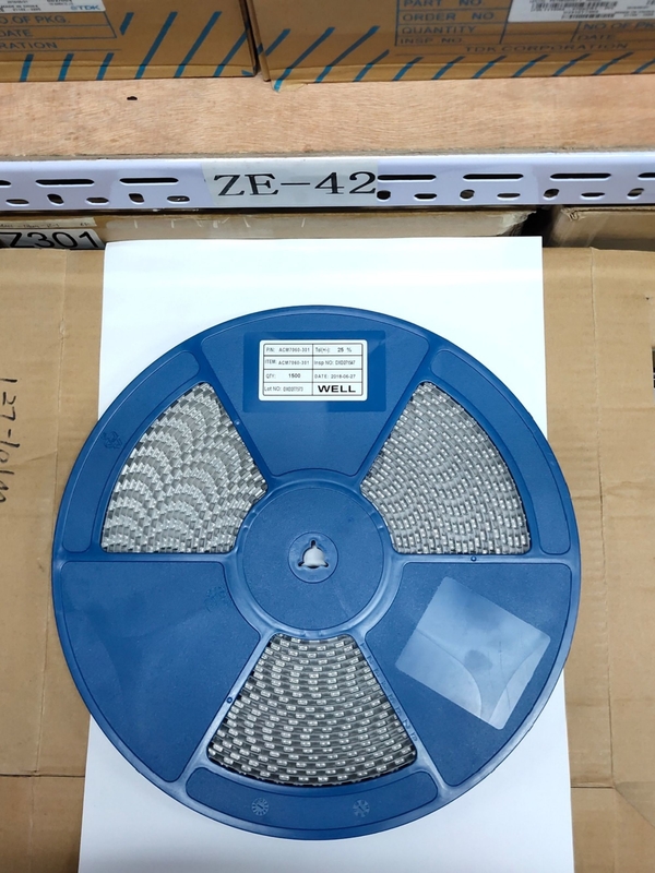 ACM7060-301-2PL-TL01 SMD رقاقة دائرة متكاملة IC ، علامة تجارية جديدة أصلية ، غير مستعملة