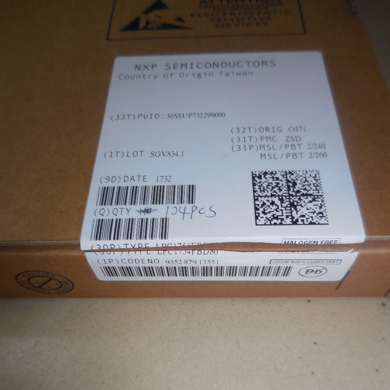 LPC1754FBD80 QFP80 رقاقة الدائرة المتكاملة IC متحكم العلامة التجارية الجديدة الأصلية غير المستخدمة