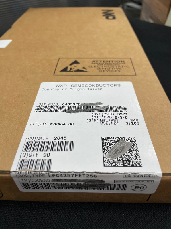 LPC4357FET256 BGA256 رقاقة دائرة متكاملة IC متحكم جديد أصلي غير مستخدم