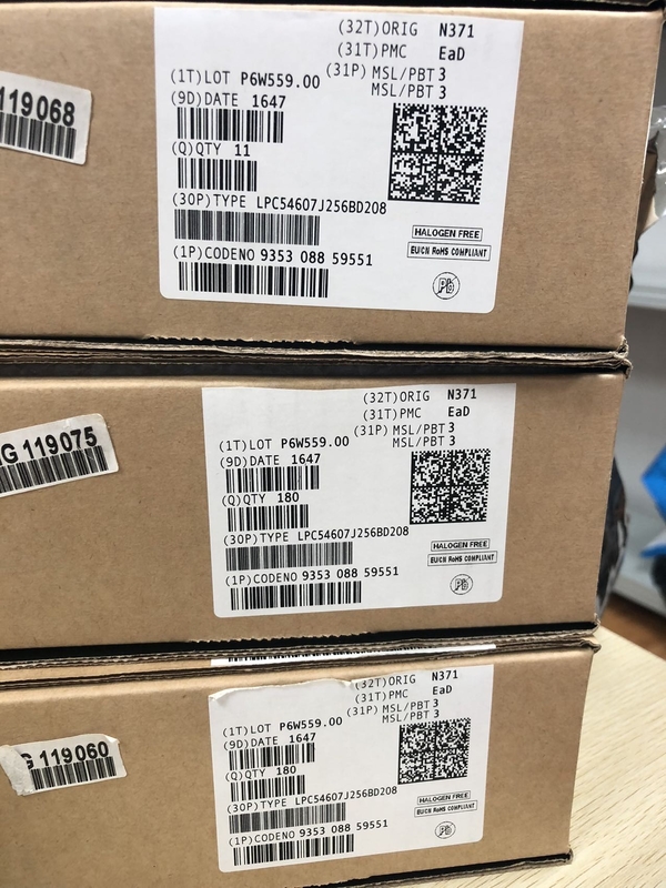 LPC54607J256BD208E LQFP208 رقاقة دائرة متكاملة IC متحكم جديد أصلي غير مستخدم